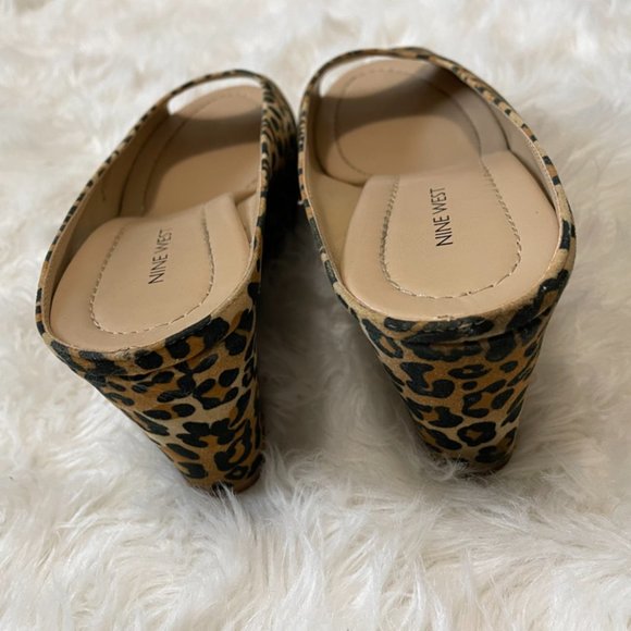 Nine West "Dayside" Leopard Fabric Comfortable Slip on peep toe Wedges 10 - Picture 7 of 13